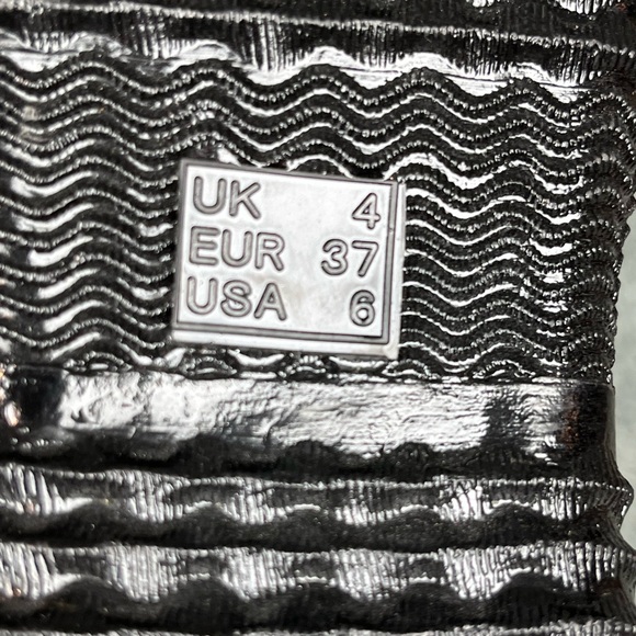 WTW Waterproof Boots NWT - Women's Size 6/37 - Picture 8 of 8